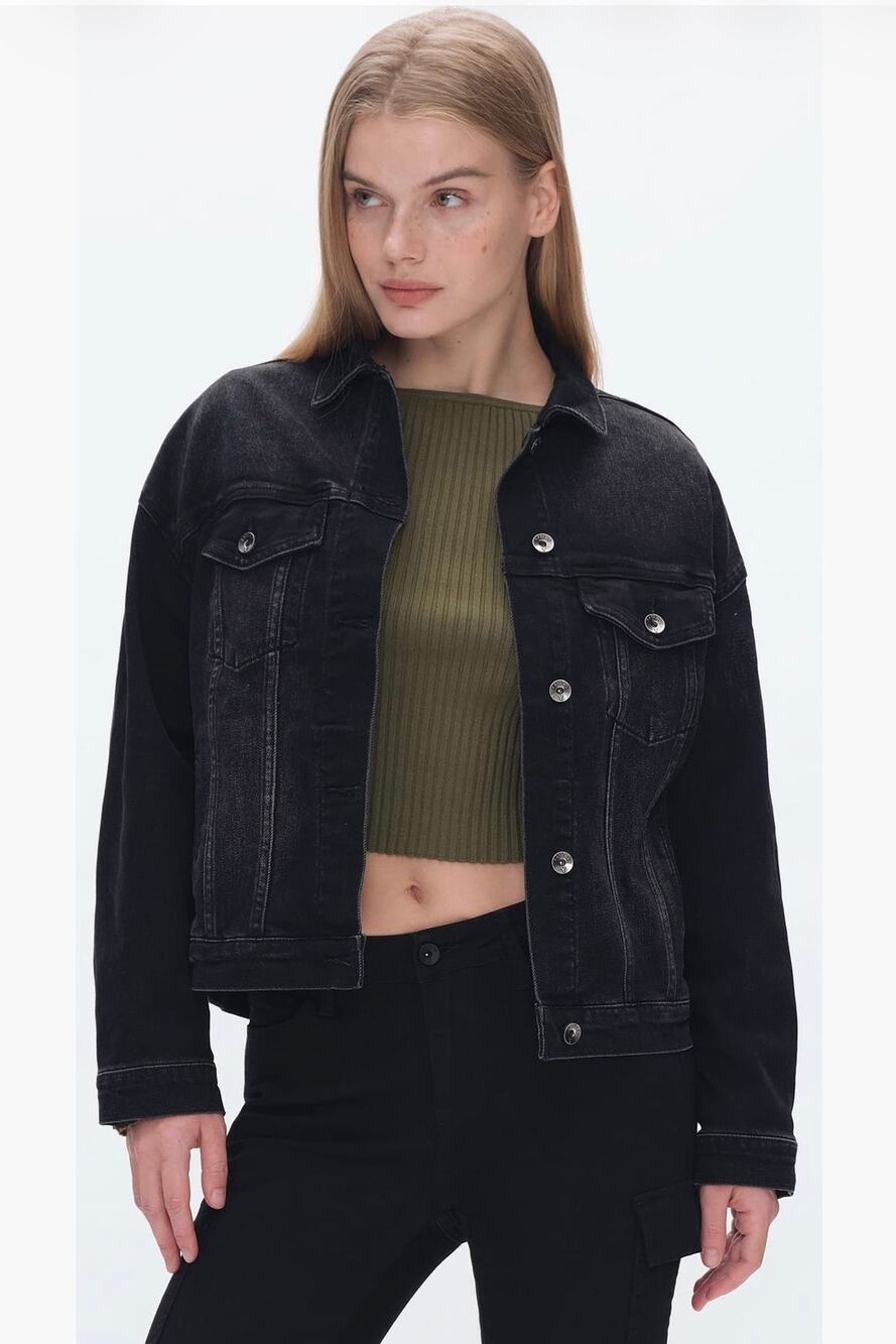 Bayeas Women's Black Oversize Denim Jacket - New Without Tags